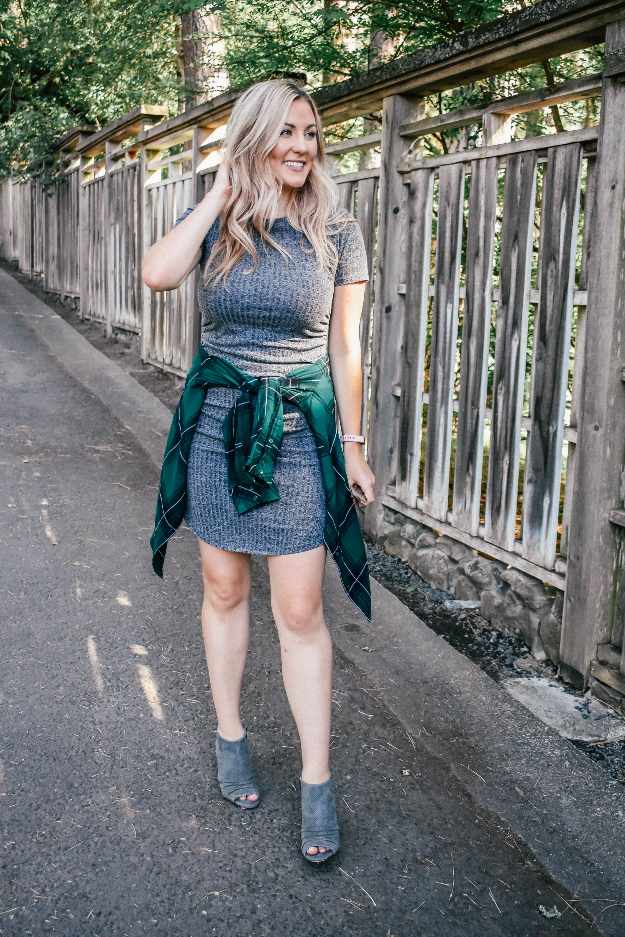 Cute Summer/Fall Outfit: Body-Con Dress + Plaid Shirt - Amy Bjorneby Cute Summer/Fall Outfit: Body-Con Dress + Plaid Shirt - Amy Bjorneby