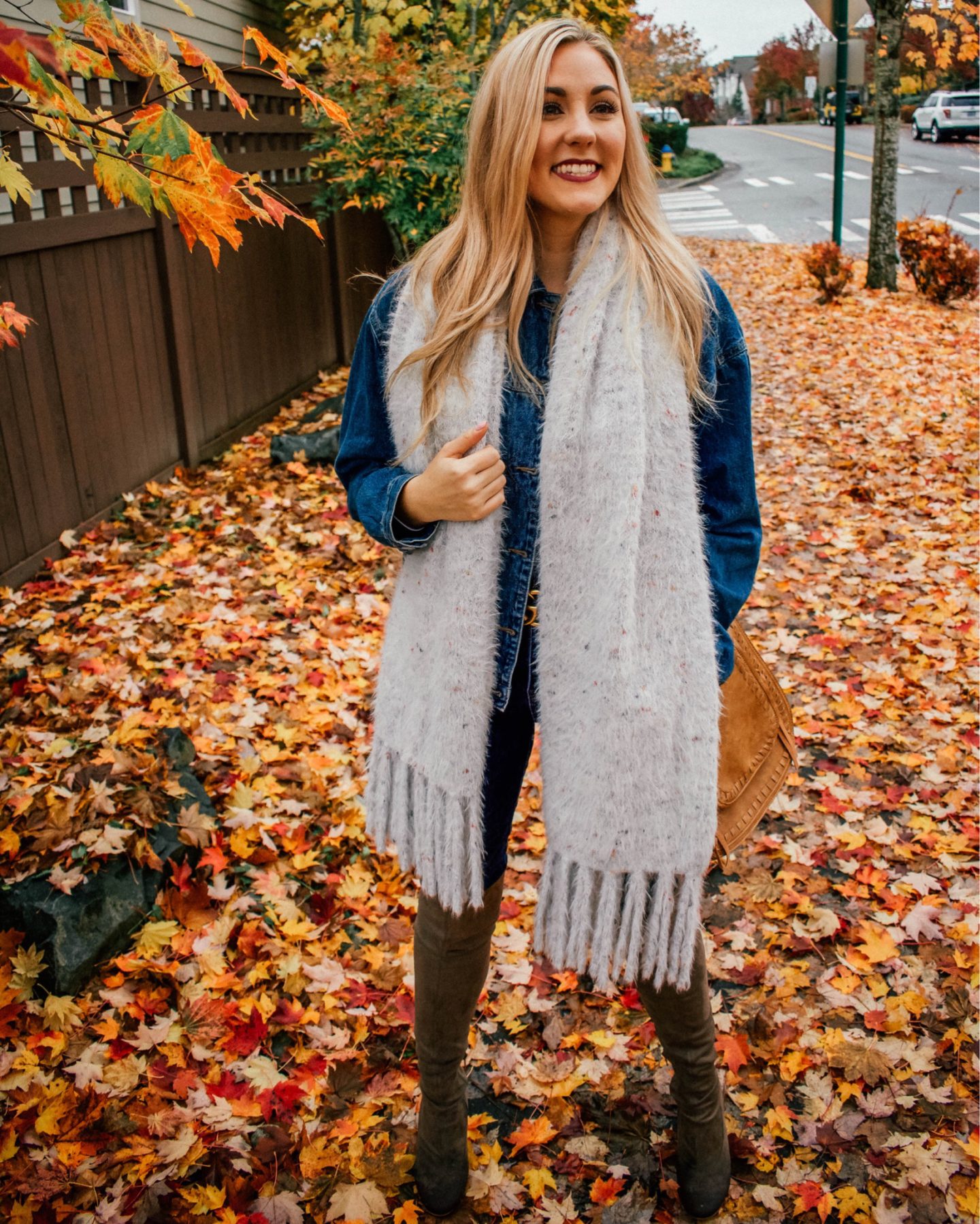 Instagram Roundup: 35 Cute Outfit Ideas: Amy Bjorneby