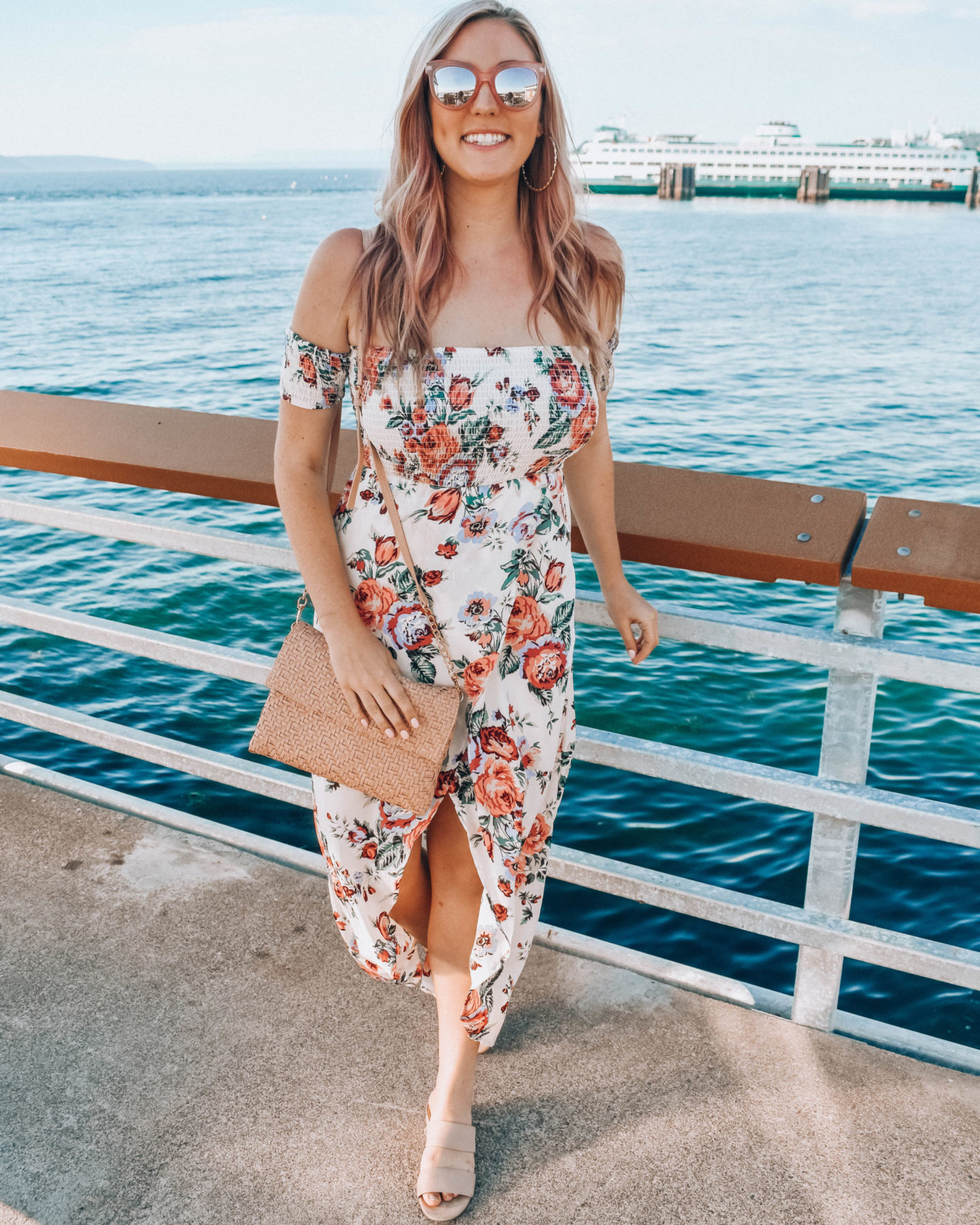 How To Wear Off The Shoulder Tops For Busty Girls Amy Bjorneby 3-different-ways-to-wear-off-the-shoulder-fancy-correctitude