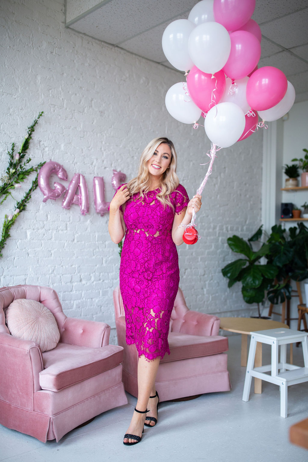 16 Valentine's/Galentine's Day Outfit Ideas!