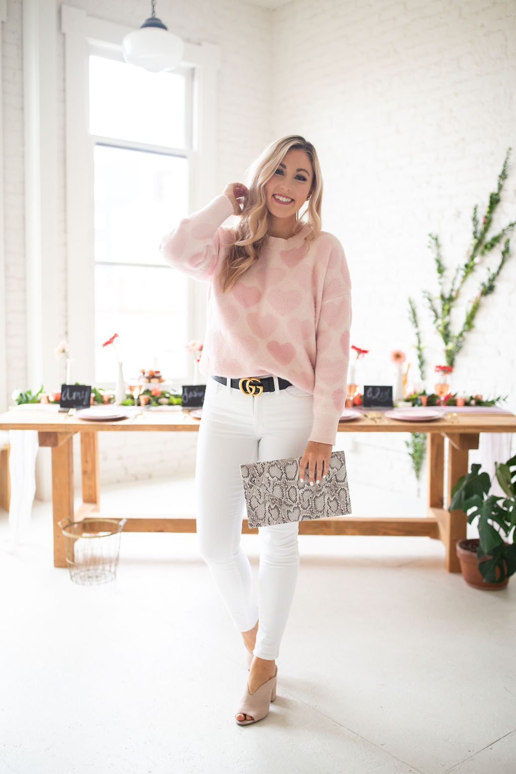 16 Valentine's/Galentine's Day Outfit Ideas!